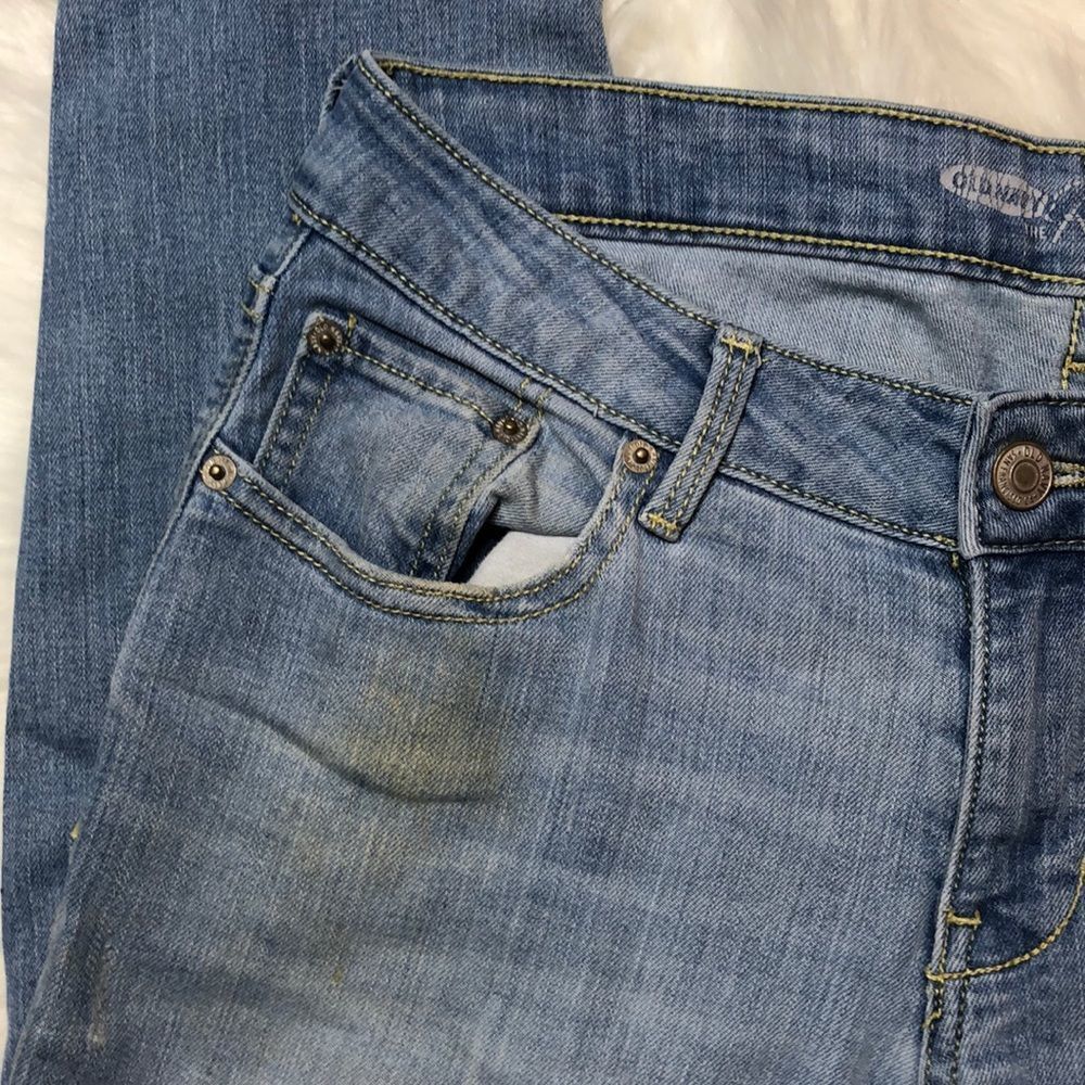 Old Navy Rock Star Distressed Light Wash Jeans 8 - Picture 7 of 16